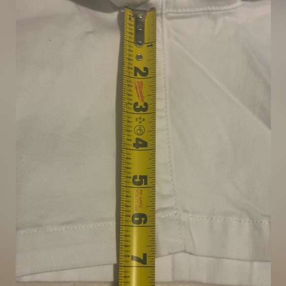 NWT KUT from the Kloth Jenny Walking Short white - Picture 5 of 11